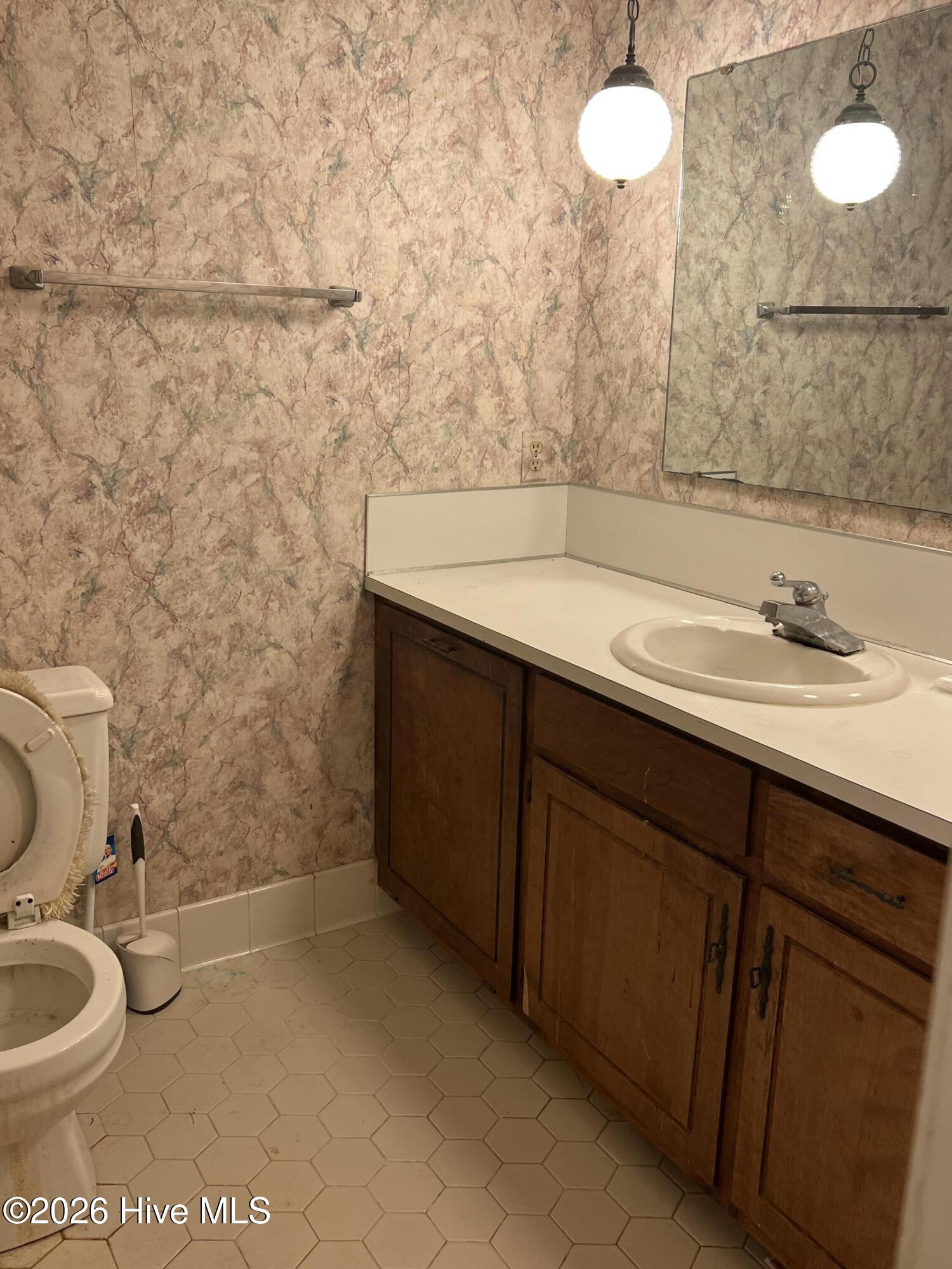 2012 Lydia Drive Tarboro, NC 27886 - Photo 19 of 28 Bath #1