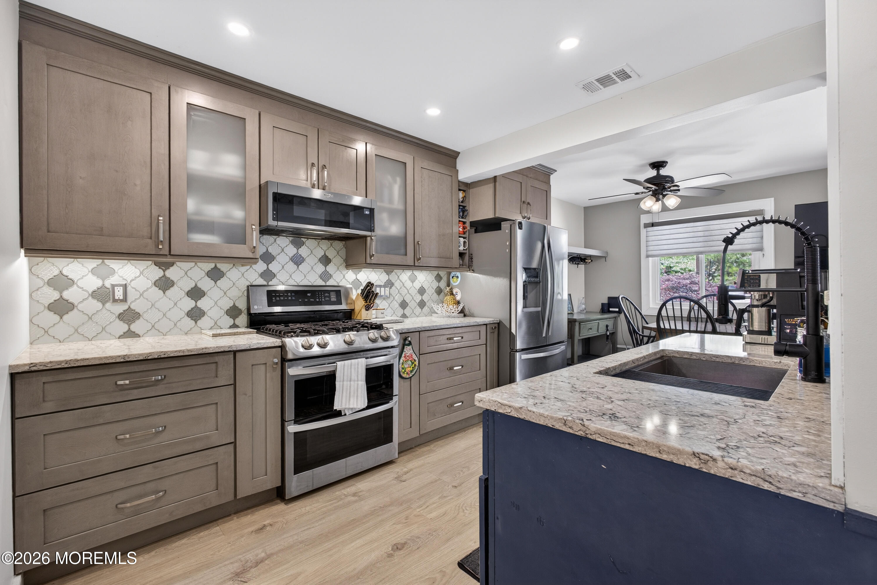 6 Swan Road Howell, NJ 07731 - Photo 12 of 32 6 Swan Ct, Howell012