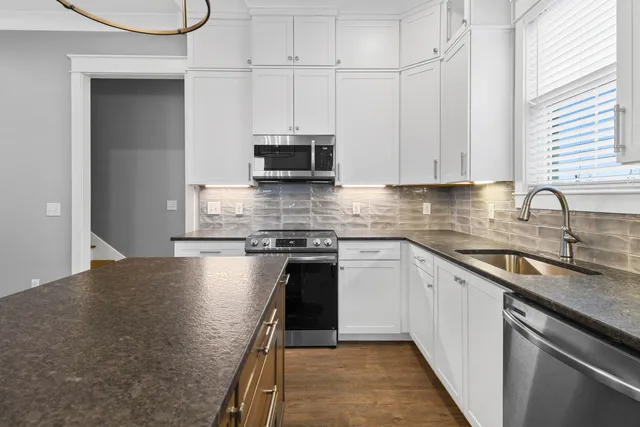 $2,400 | 1708 Double Oak Trail, Chattanooga, TN 37421