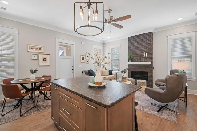 $2,400 | 1708 Double Oak Trail, Chattanooga, TN 37421