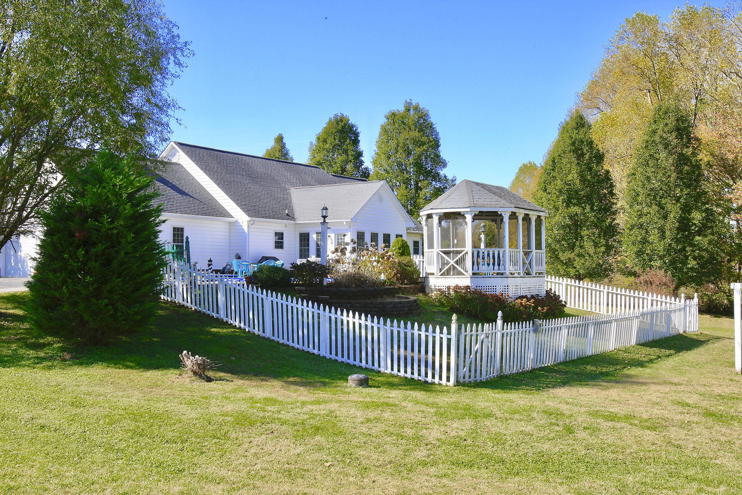 1712 Altice Road, Unit 1712 Moneta, VA 24121 - Photo 8 of 103 _V4B2515