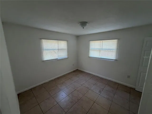 $1,499 | Undisclosed Address, Gainesville, FL 32641