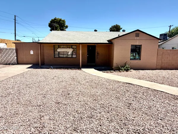 $289,900 | 413 West 6th Drive, Mesa, AZ 85210