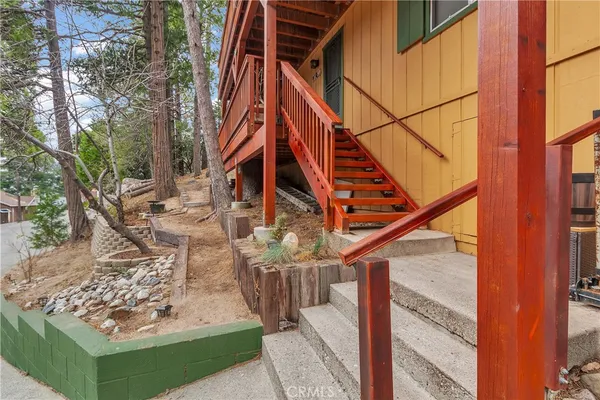 $439,900 | 1044 Nesthorn Drive, Crestline, CA 92325