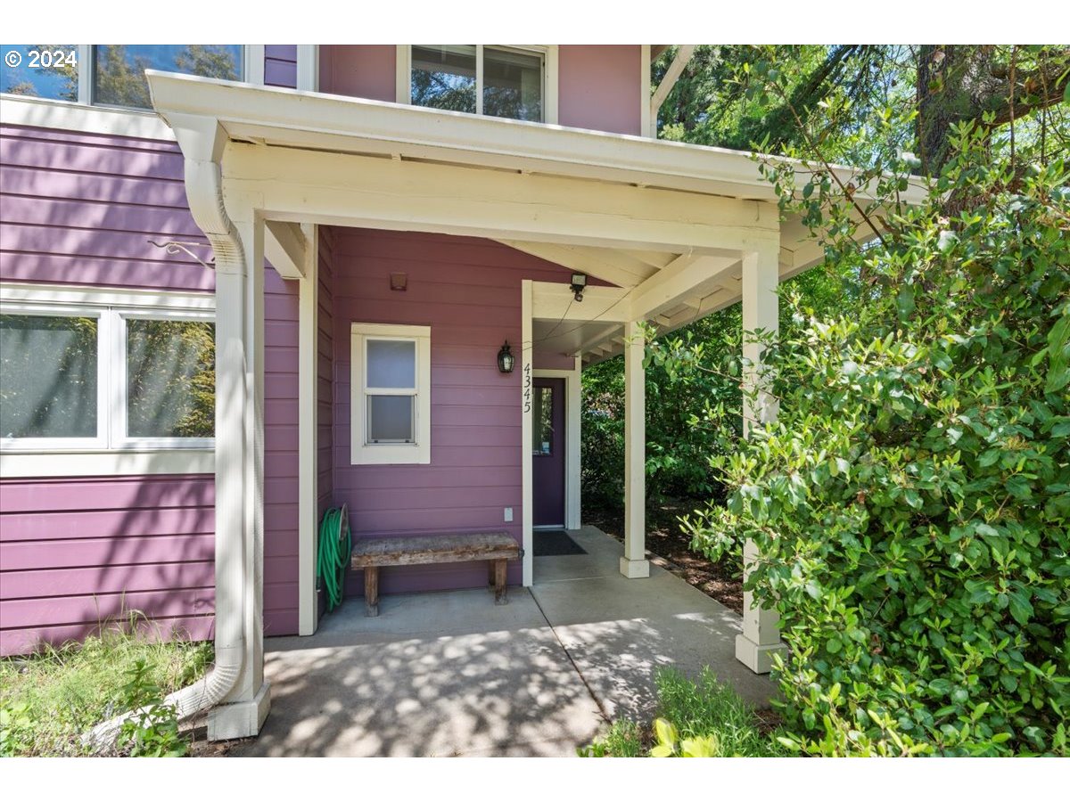 4345 Southwest 94th Ave