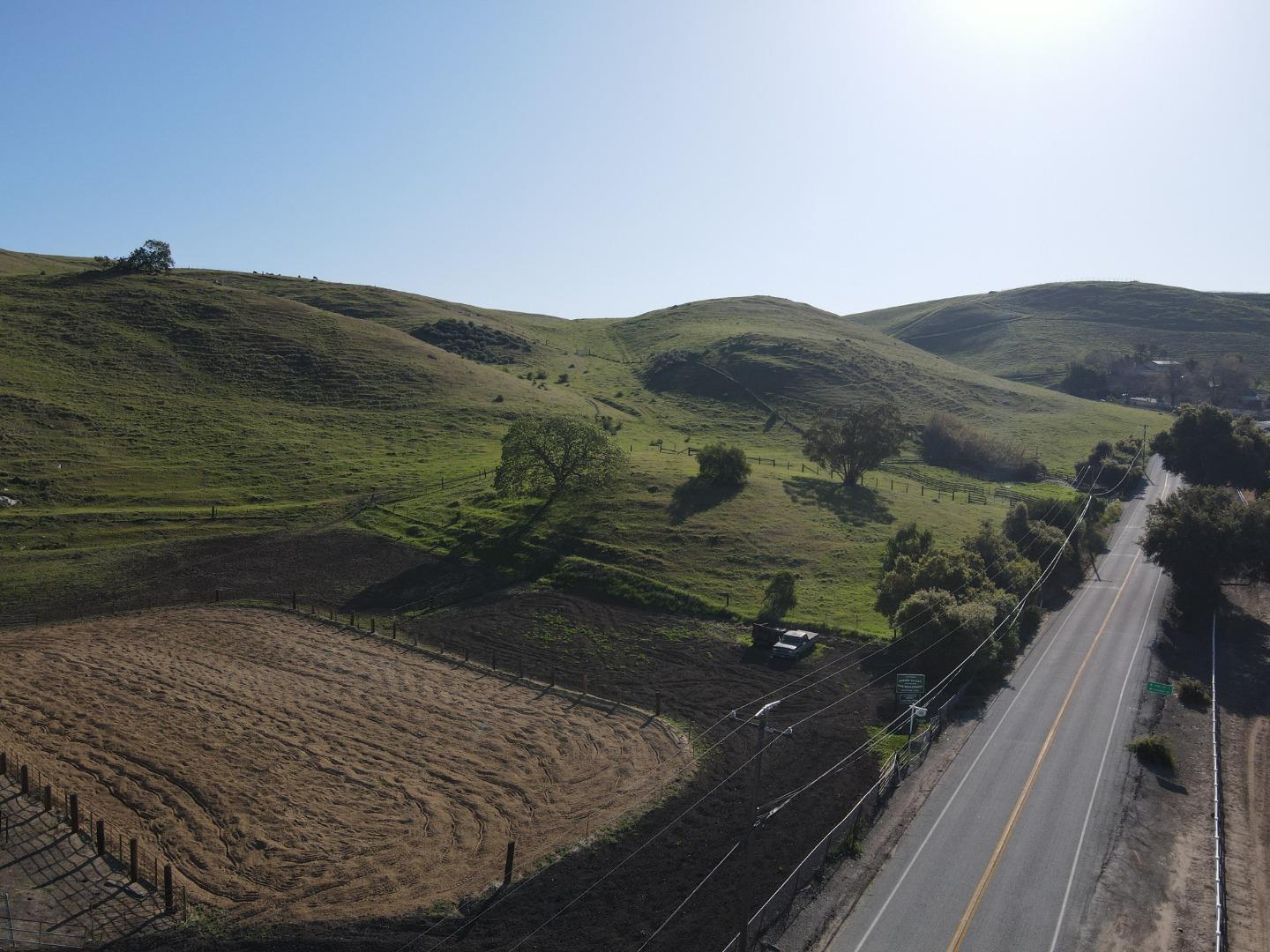 3463 Calaveras Road Milpitas, CA 95035 - Photo 14 of 15 a view of a wooden bridge