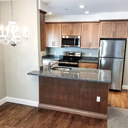 $2,890 | 1522 VFW Parkway, Unit 204, Boston, MA 02132