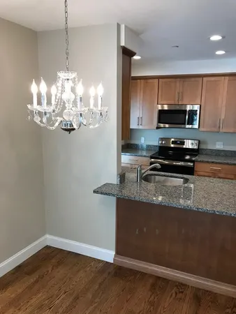 $2,890 | 1522 VFW Parkway, Unit 204, Boston, MA 02132
