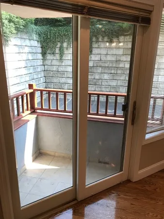 $2,890 | 1522 VFW Parkway, Unit 204, Boston, MA 02132