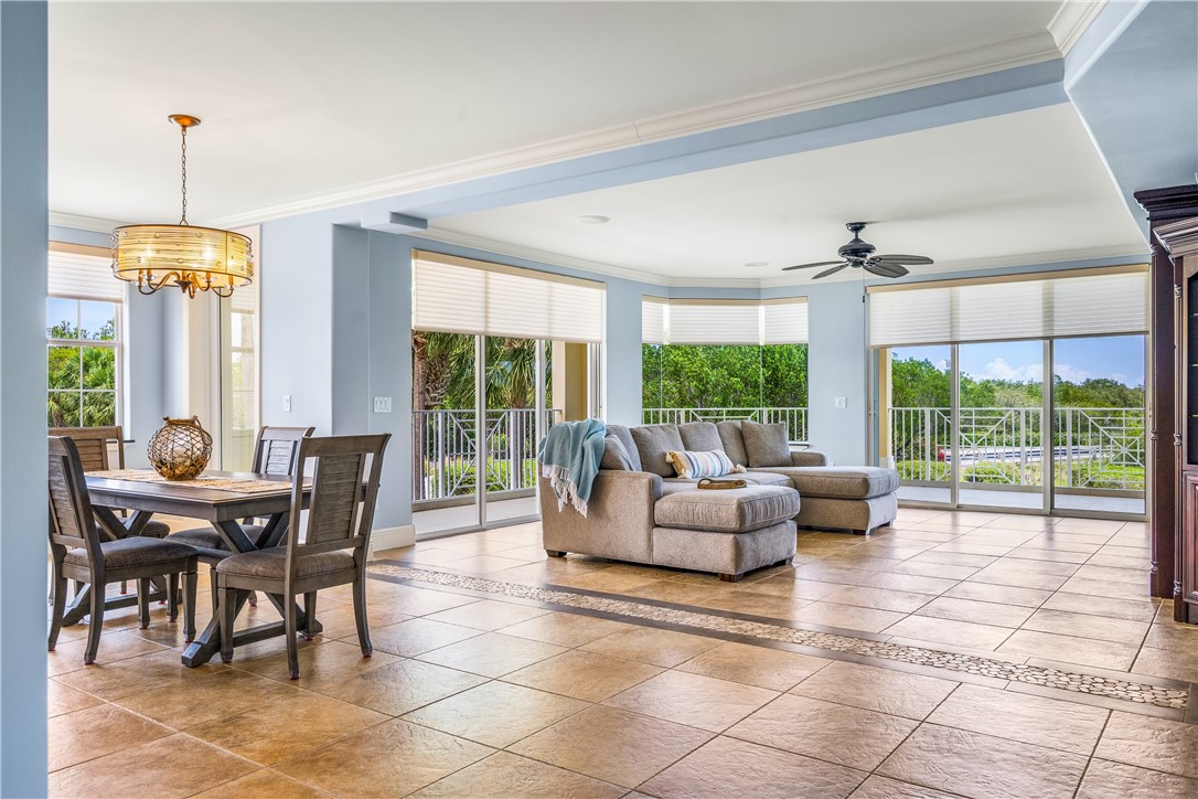 5055 North Harbor Dr Unit 201