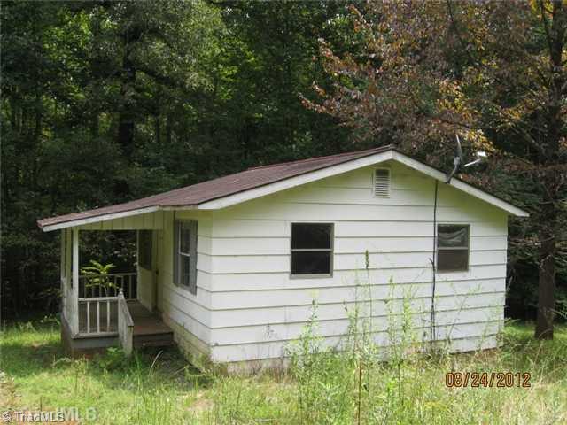 1901-1905 Little Road Reidsville, NC 27320 - Photo 10 of 16 Exterior Front. 2nd home down the dirt road from main house