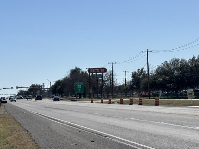 4030 North Main Street Taylor, TX 76574 - Photo 2 of 4