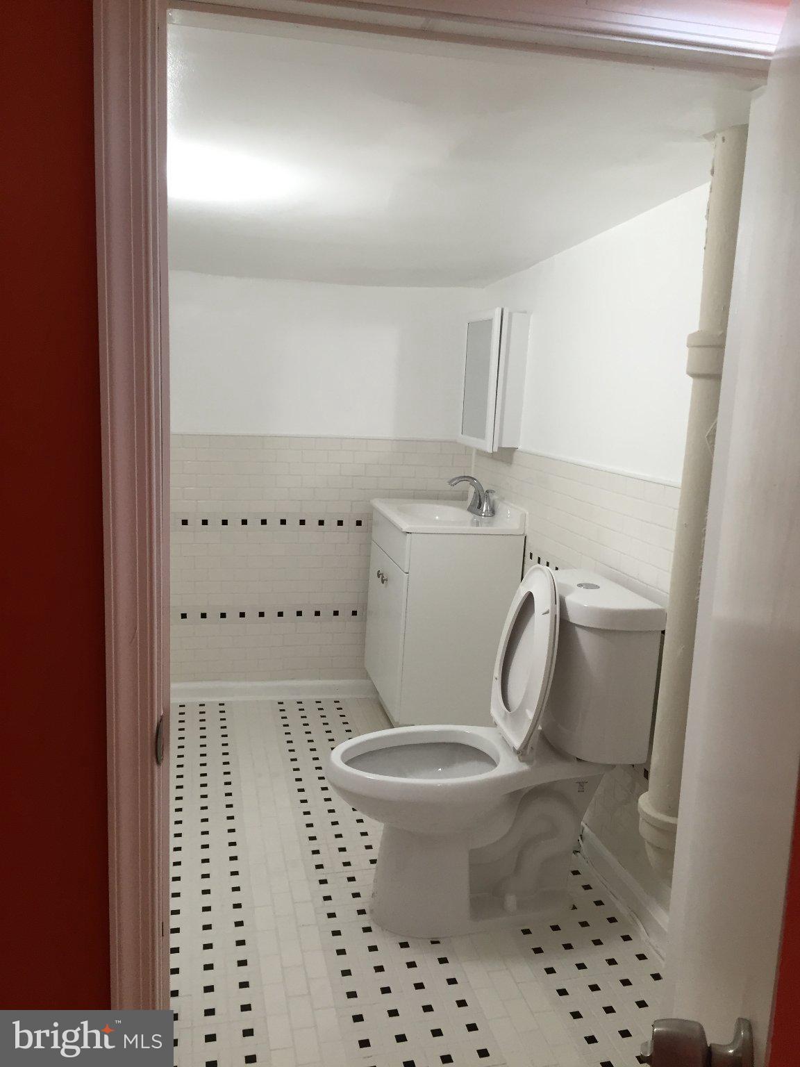 527 South 7th Street, Unit 1 Philadelphia, PA 19147 - Photo 11 of 11 Modern bathroom with sleek design.