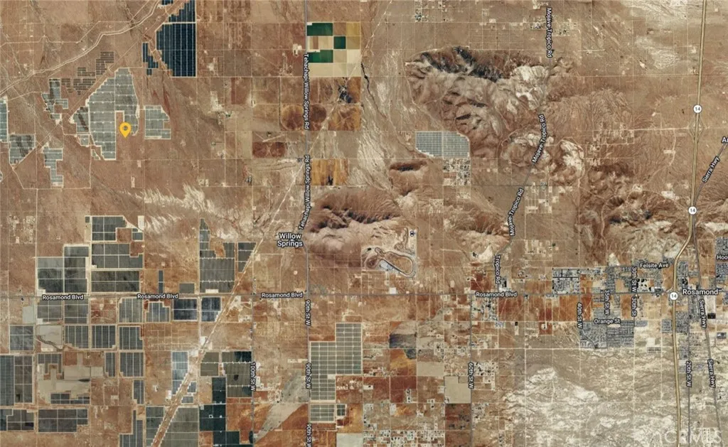 0 South Of Dawn Road Rosamond, CA 93560 - Photo 2 of 2 a bathroom with a shower
