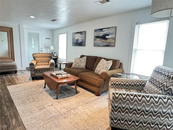$1,850 | 879 Christmas Road, Brenham, TX 77833