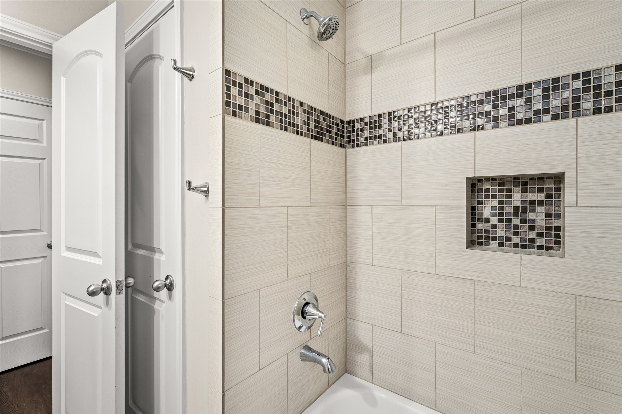 7805 Valley View Lane Houston, TX 77074 - Photo 21 of 29 a bathroom with a shower