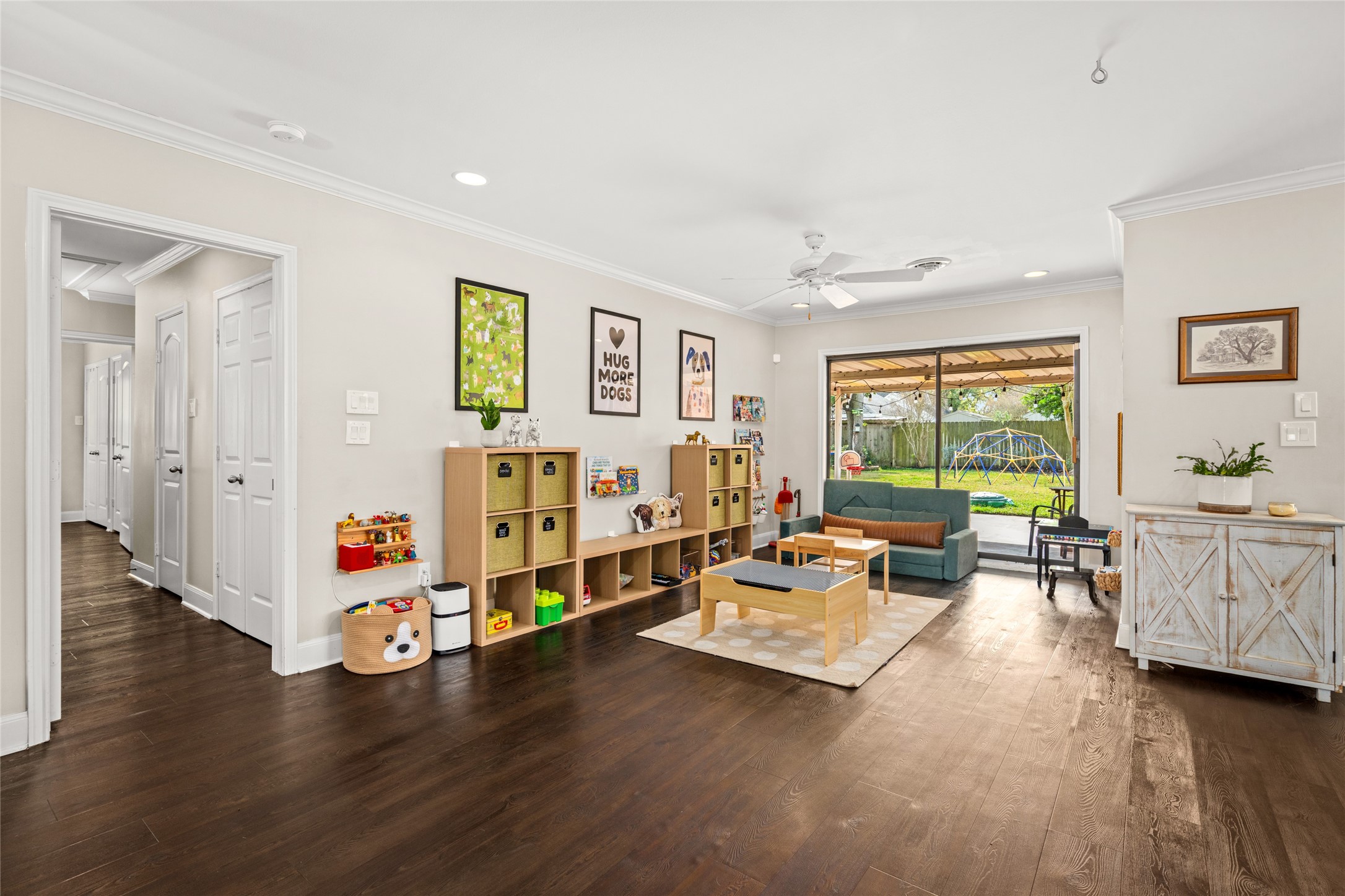 7805 Valley View Lane Houston, TX 77074 - Photo 7 of 29 a living room with furniture and wooden floor