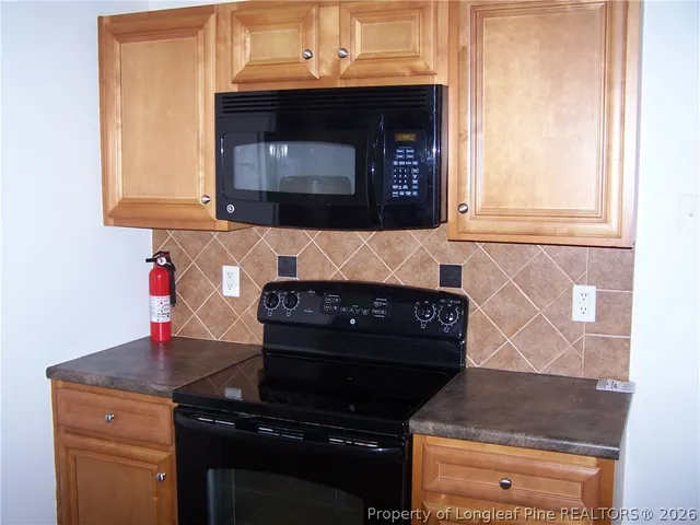 $2,300 | 1753 Cherrypoint Drive, Fayetteville, NC 28306