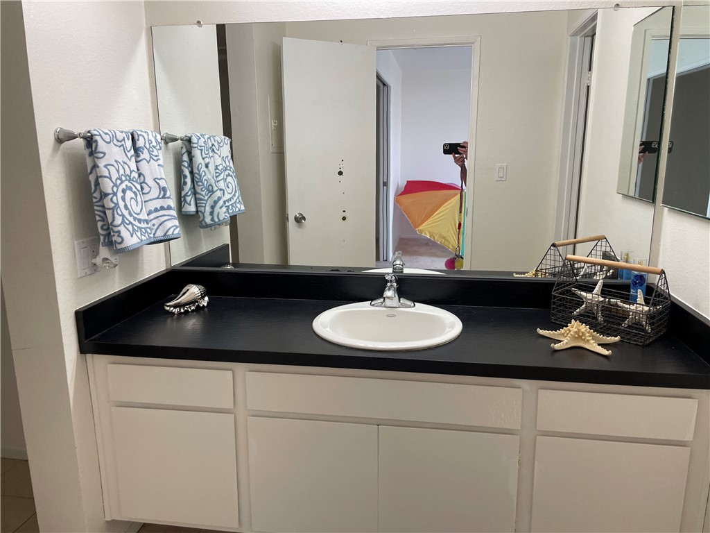 672 The Village Redondo Beach, CA 90277 - Photo 12 of 13