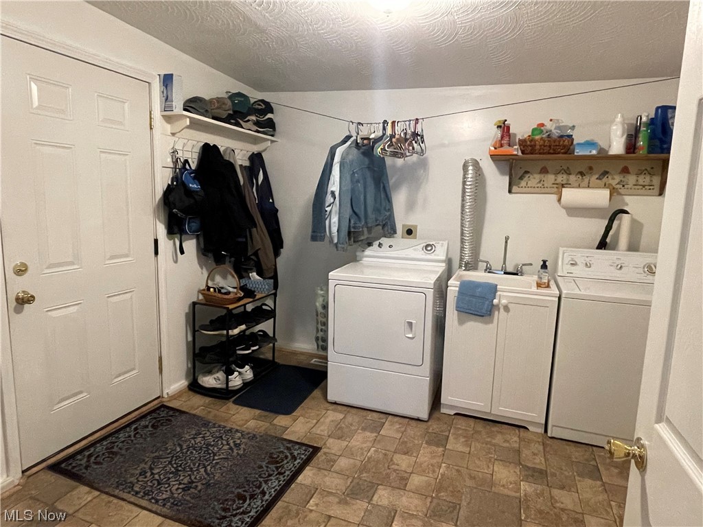 2661 South Raccoon Road Austintown, OH 44511 - Photo 12 of 35 1st Floor Laundry Room