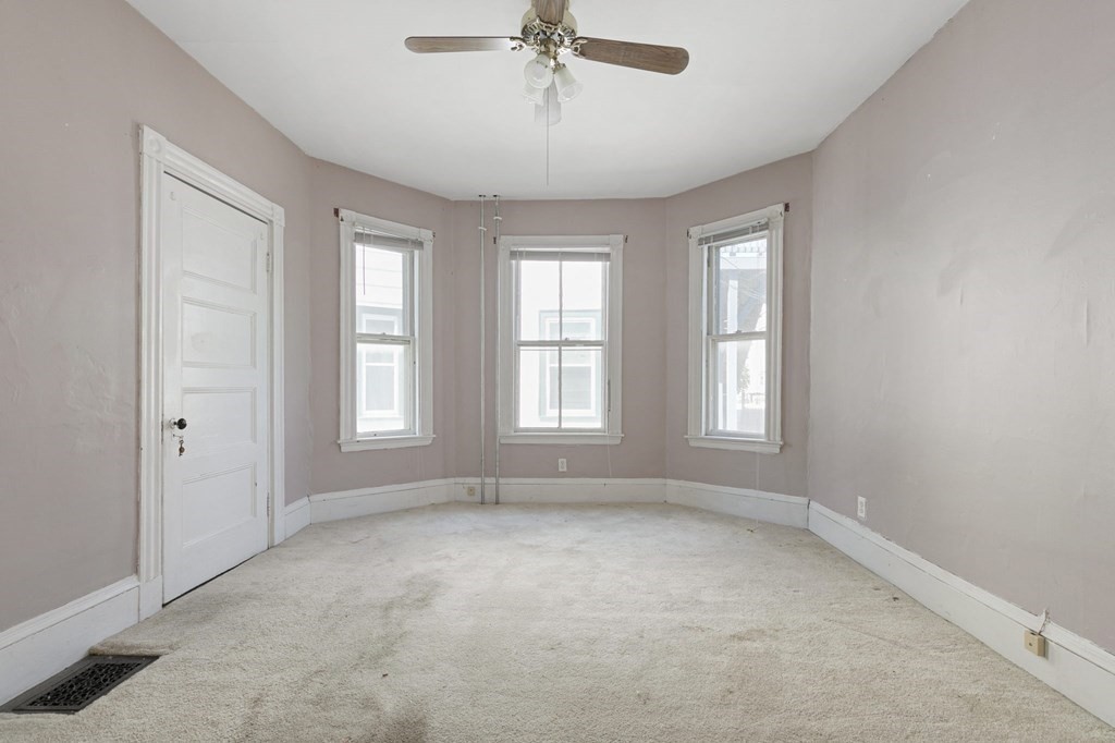 46-48 Edwin Street Boston, MA 02124 - Photo 5 of 30 Gallery Image 5