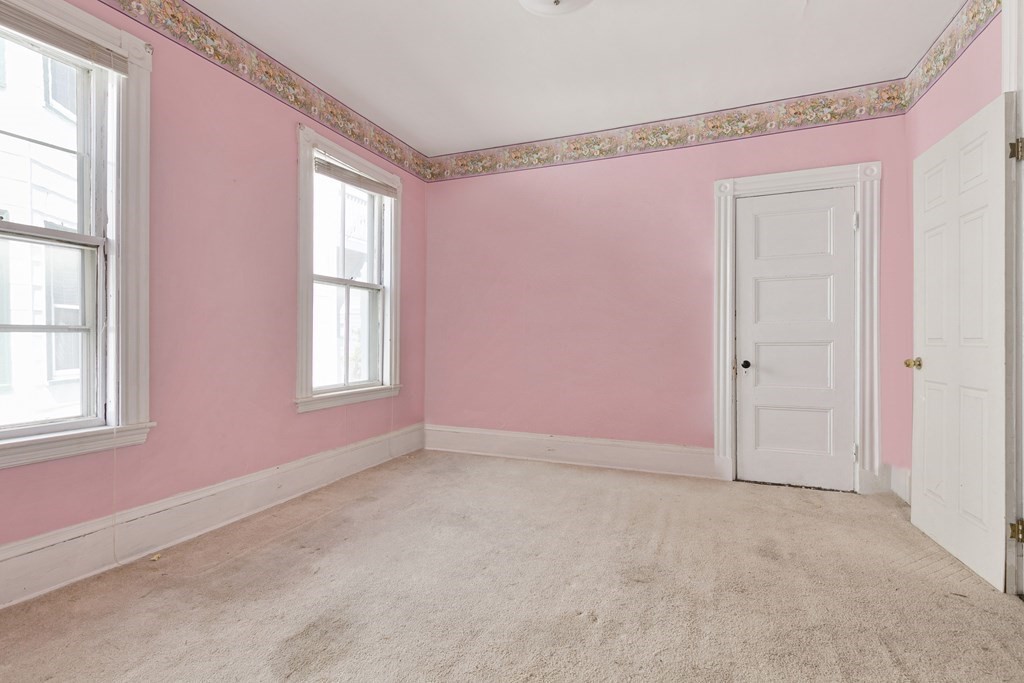 46-48 Edwin Street Boston, MA 02124 - Photo 10 of 30 Gallery Image 10