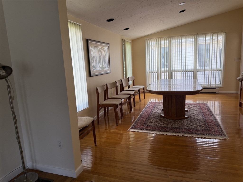 55 Esty Farm Road Newton, MA 02459 - Photo 4 of 22