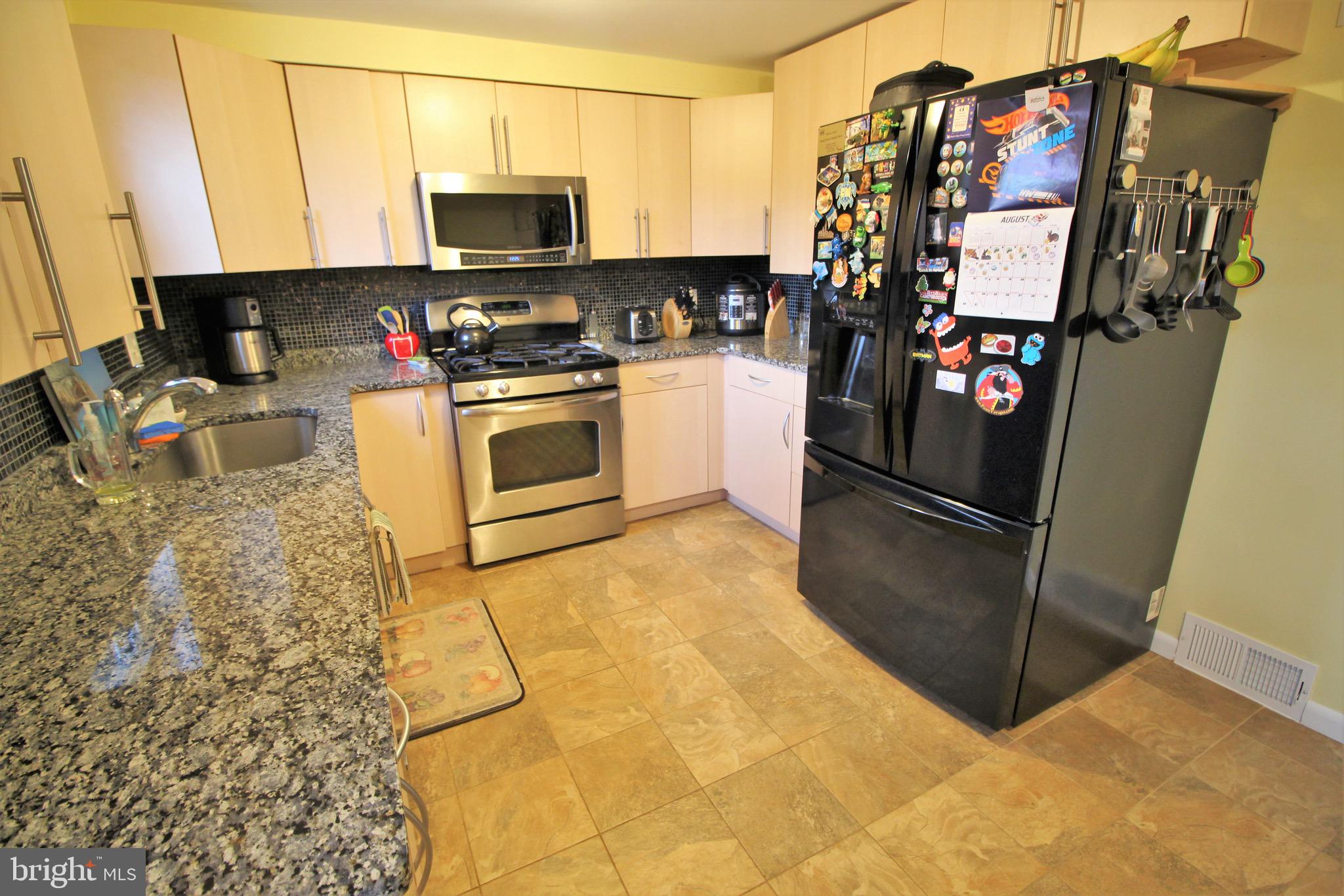 304 Ridgeway Street Philadelphia, PA 19116 - Photo 6 of 25 Gallery Image 6