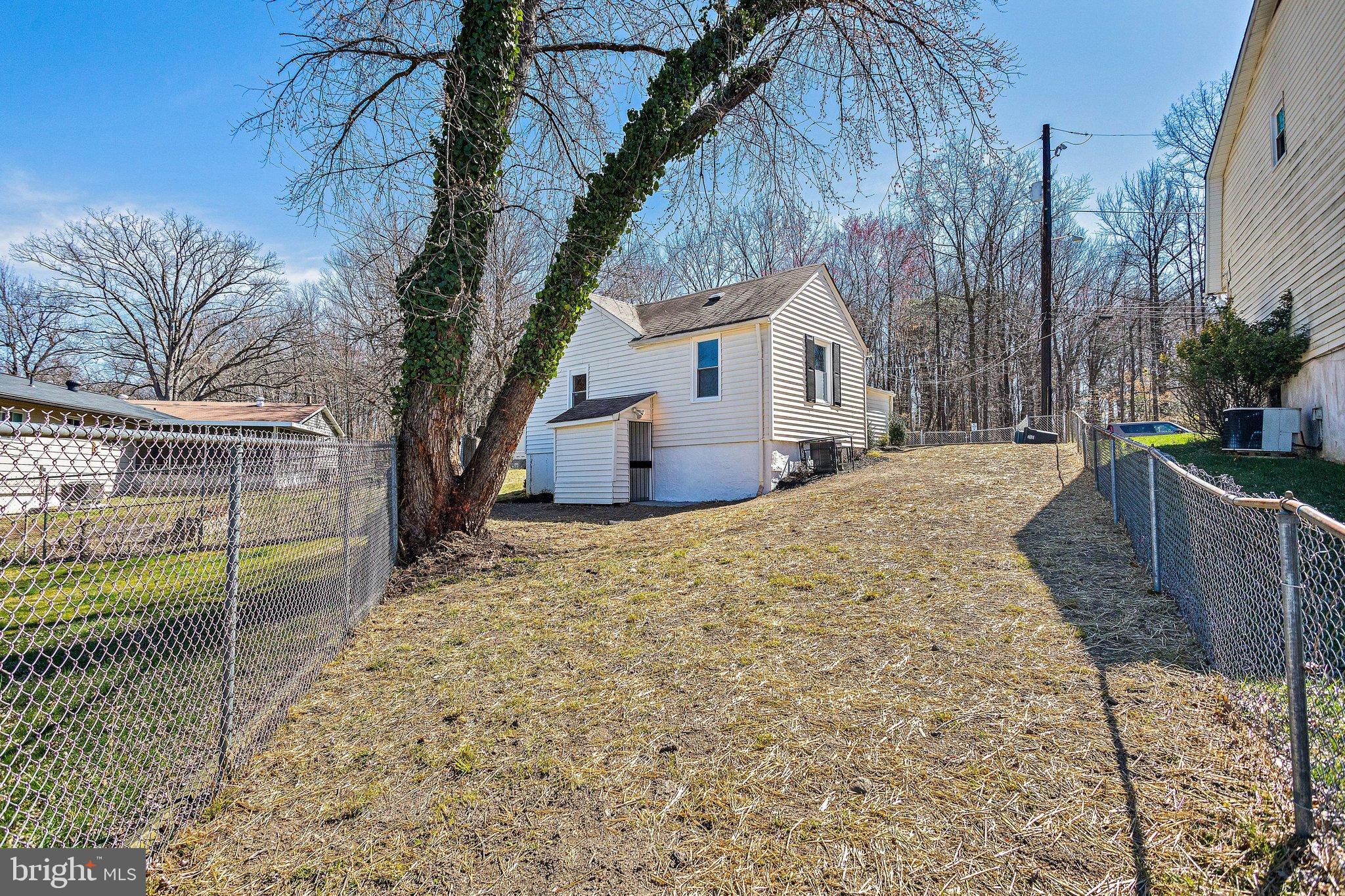 6510 Blacklog Street Capitol Heights, MD 20743 - Photo 53 of 63 Corner view of backyard