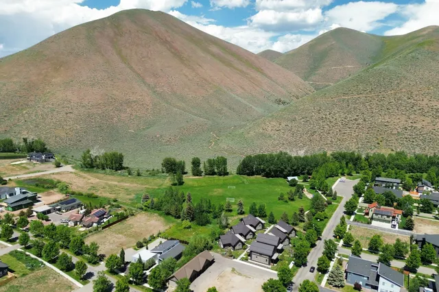 $1,290,000 | 610 CD Olena Drive, Hailey, ID 83333