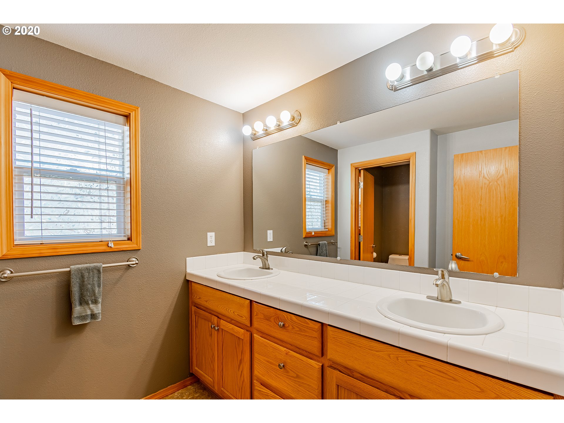 603 North 22nd Court Ridgefield, WA 98642 - Photo 17 of 32