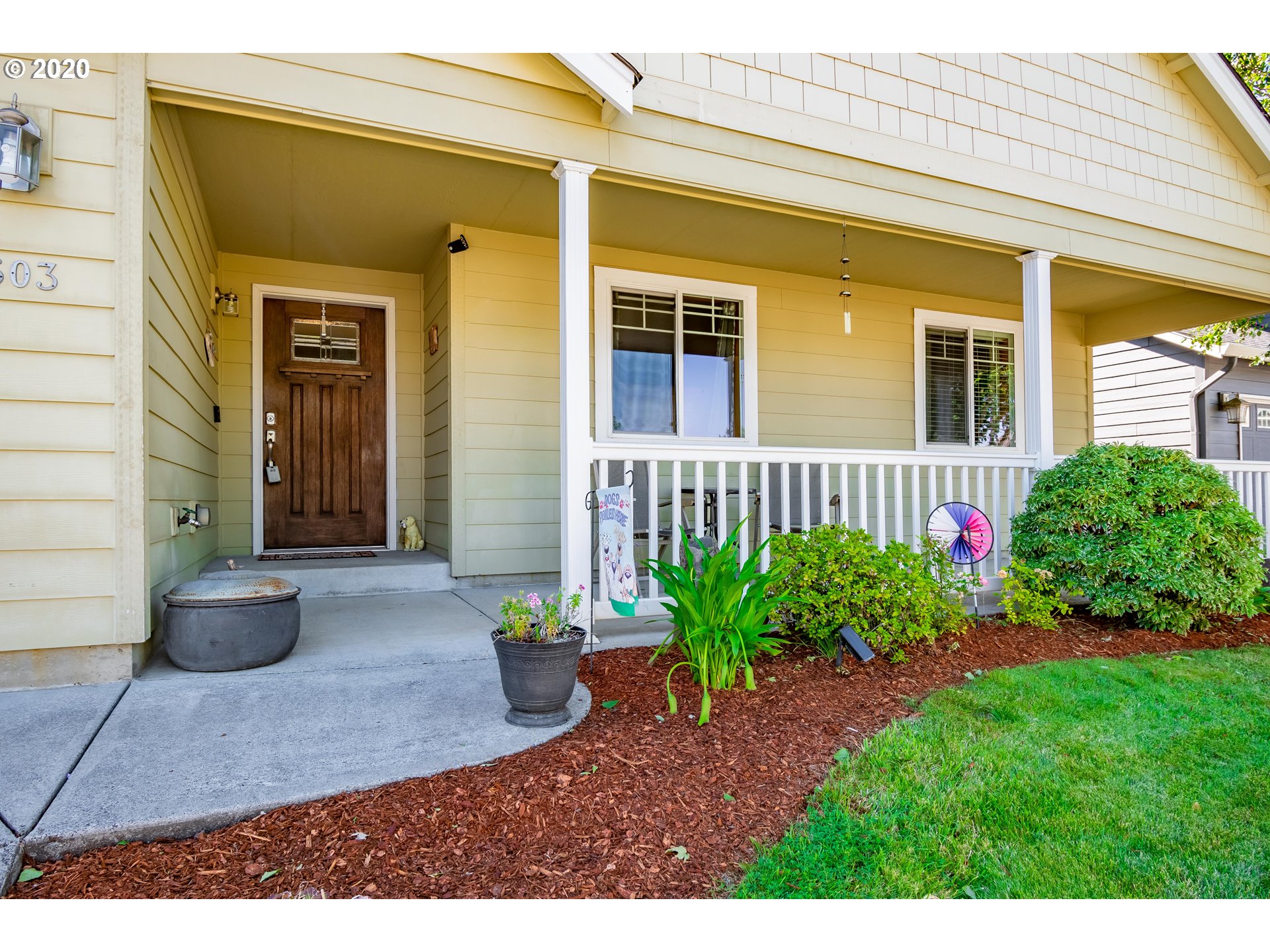 603 North 22nd Court Ridgefield, WA 98642 - Photo 3 of 32