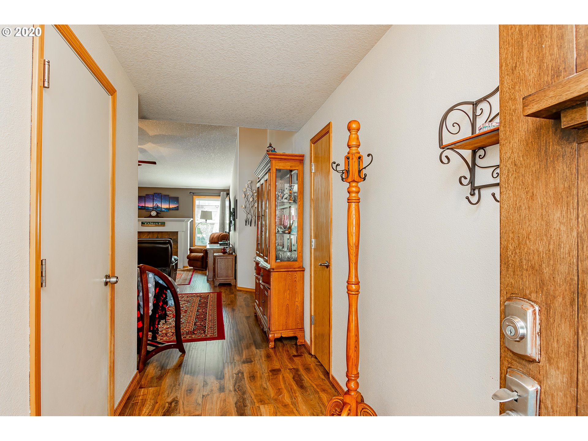 603 North 22nd Court Ridgefield, WA 98642 - Photo 5 of 32