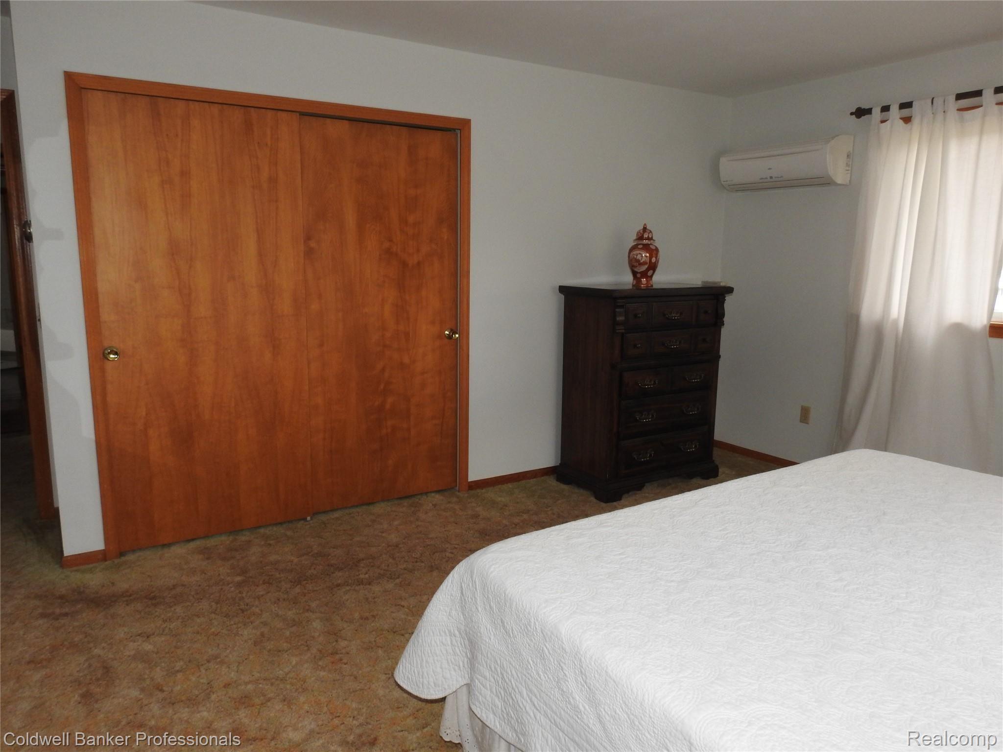 1994 Imlay City Road Lapeer, MI 48446 - Photo 23 of 30 DSCN1105.JPG