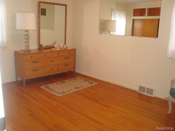18658 Wick Road Allen Park, MI 48101 - Photo 8 of 12 Master BR. w/hardwood floors!