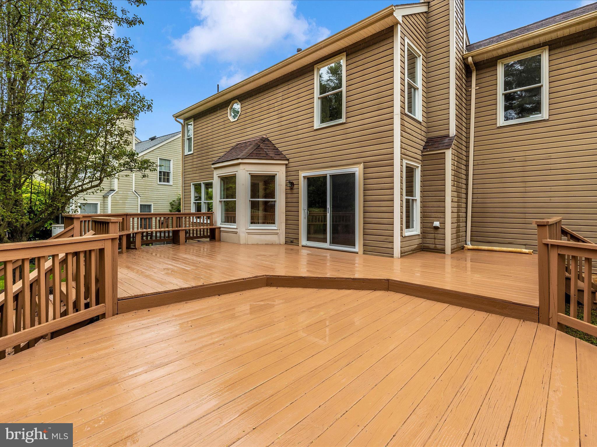 18908 Falling Star Road Germantown, MD 20874 - Photo 59 of 70 Exterior Deck
