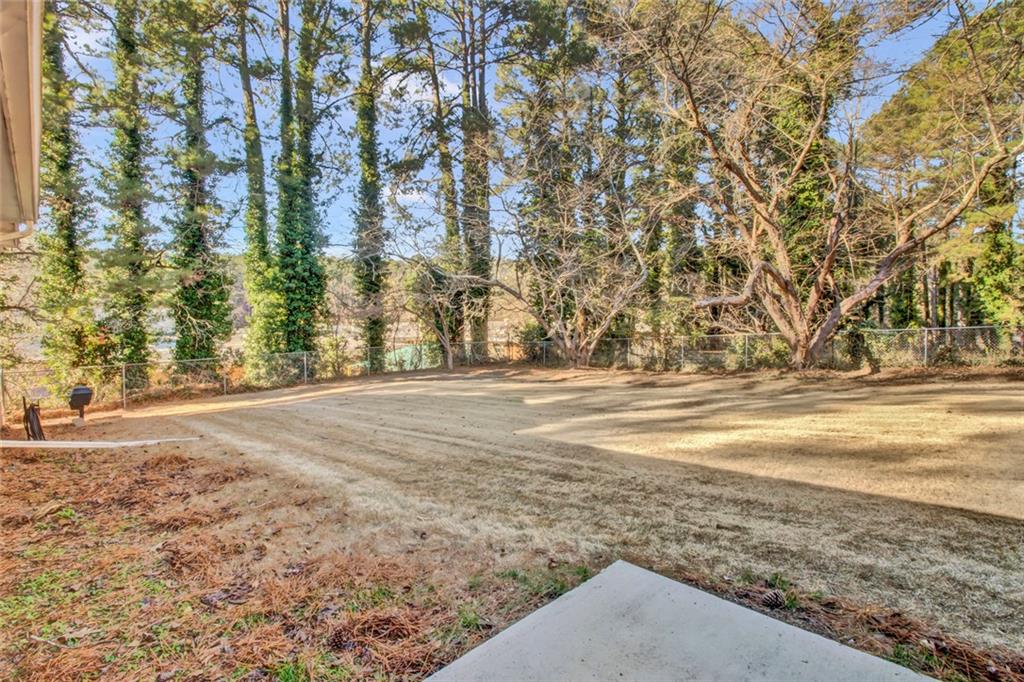 3155 Hogan Road Southwest Atlanta, GA 30331 - Photo 6 of 29