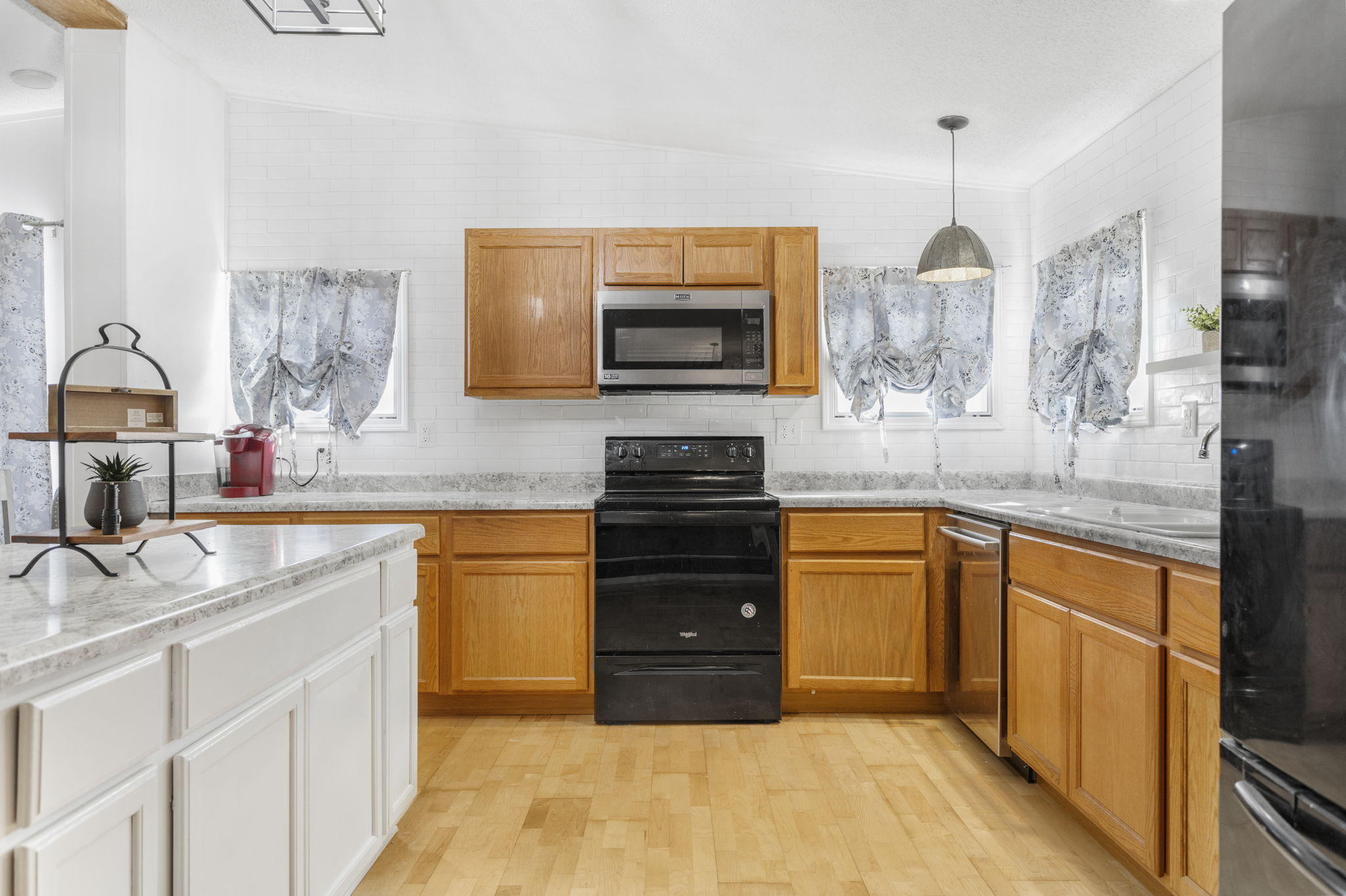 257 Berry Ridge Road Jonesborough, TN 37659 - Photo 14 of 28 Kitchen