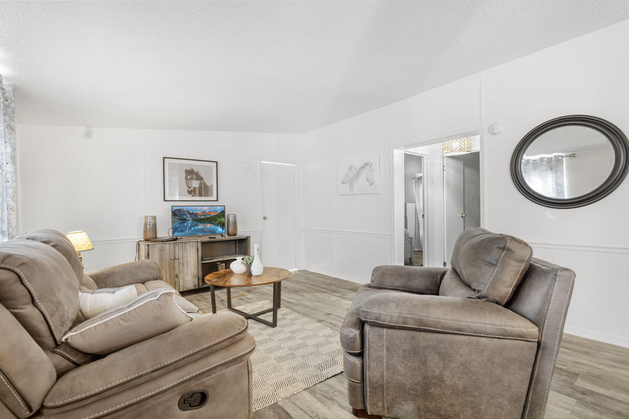 257 Berry Ridge Road Jonesborough, TN 37659 - Photo 9 of 28 Living Room