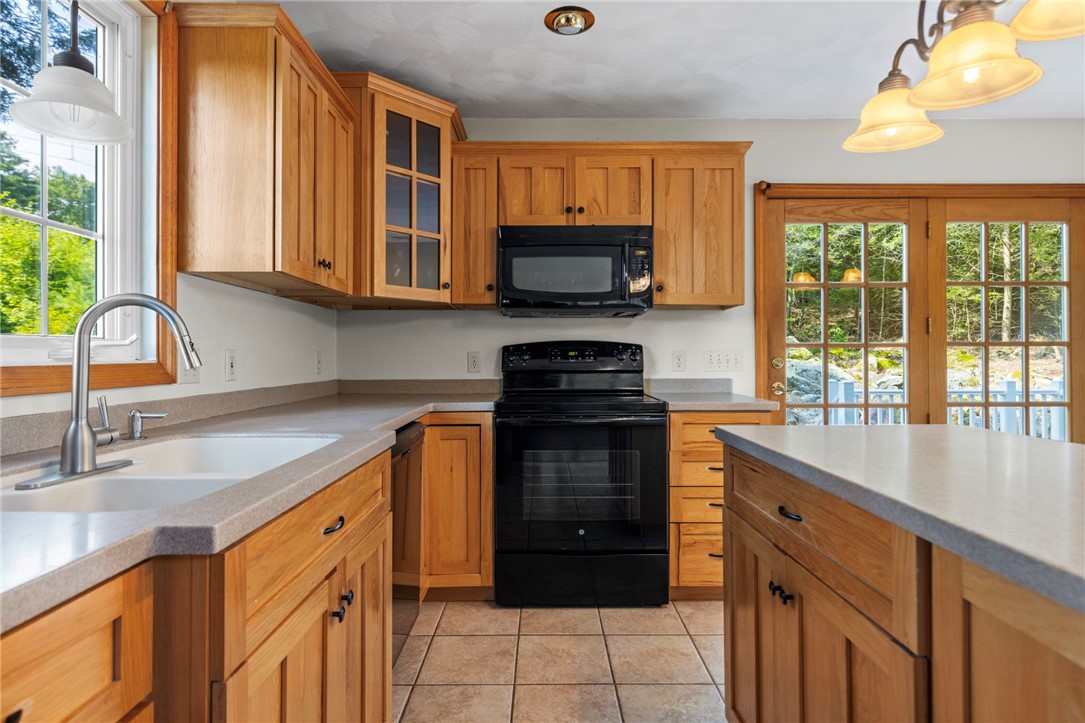 1524 Round Top Road Burrillville, RI 02830 - Photo 16 of 50 Gallery Image 16