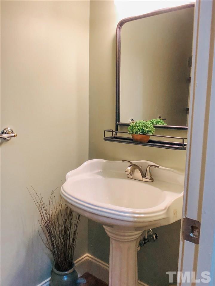 6901 Pinnacle Ridge Road Raleigh, NC 27603 - Photo 10 of 25