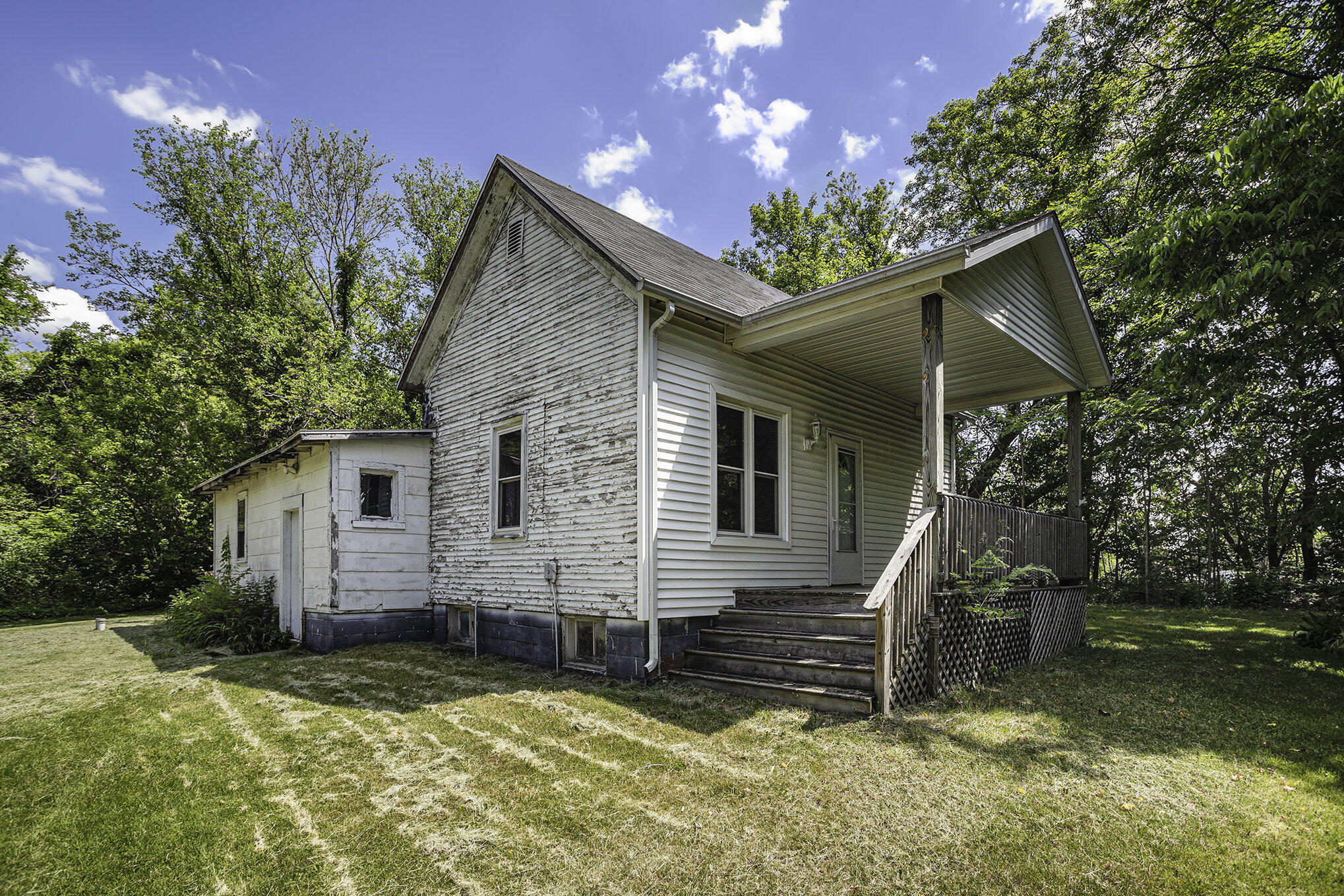 3591 Watson Road Sodus, MI 49126 - Photo 4 of 28 3591_4_Front