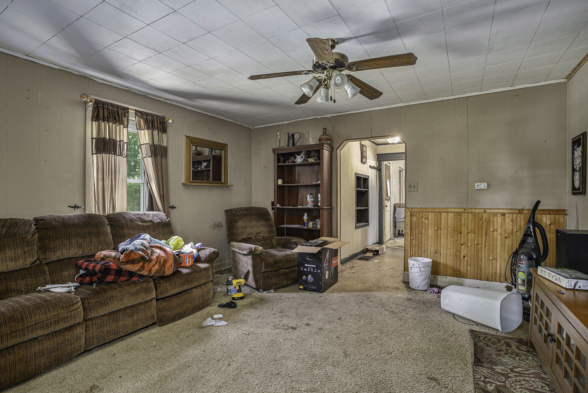 3591 Watson Road Sodus, MI 49126 - Photo 8 of 28 3591_8_LivingRm