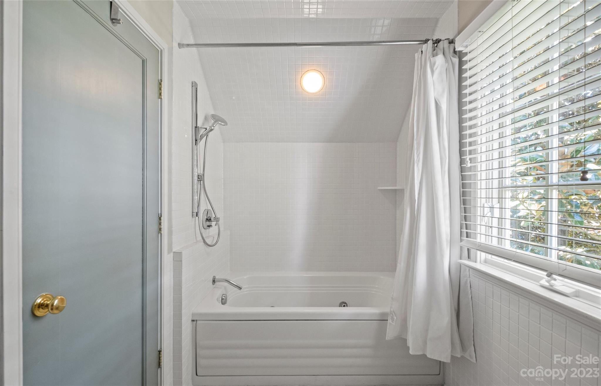811 Colville Road Charlotte, NC 28207 - Photo 38 of 43 Gallery Image 38