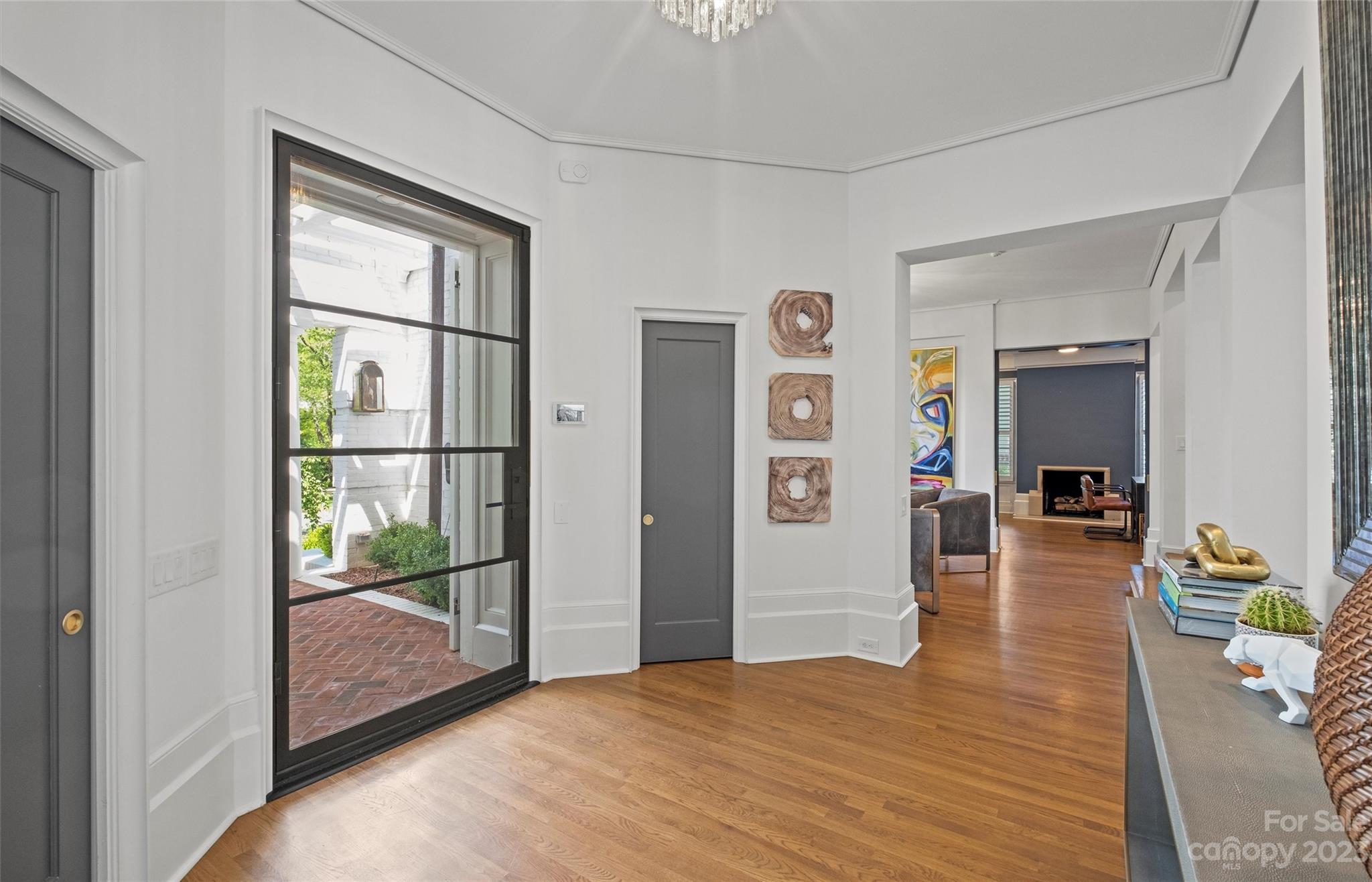 811 Colville Road Charlotte, NC 28207 - Photo 6 of 43 Gallery Image 6