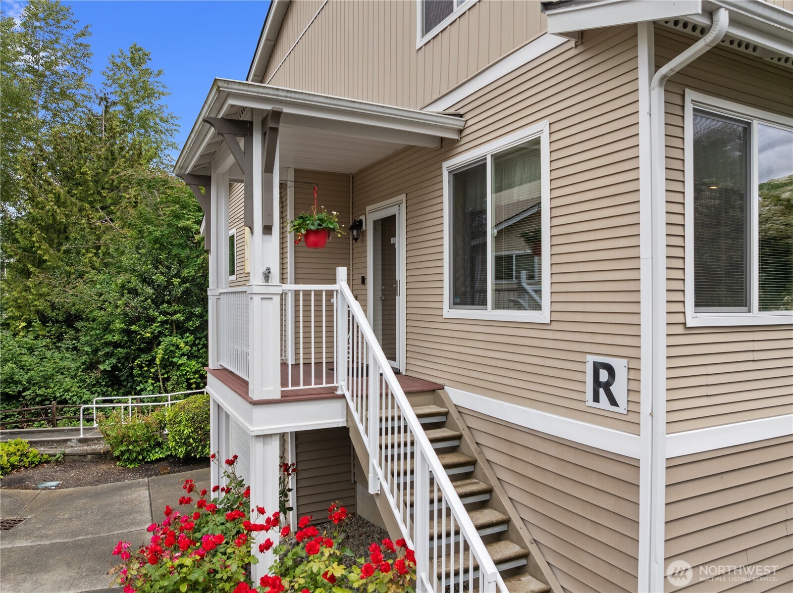 14915 38th Drive Southeast, Unit R1140 Bothell, WA 98012 - Photo 3 of 40