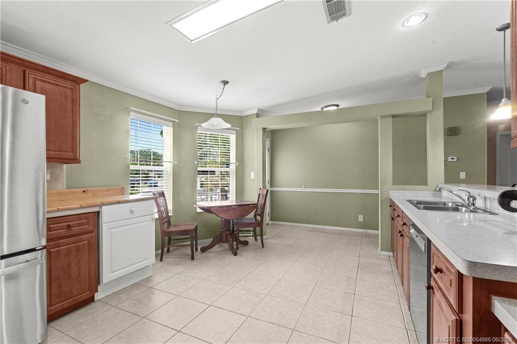 4237 4th Court Lantana, FL 33462 - Photo 10 of 40