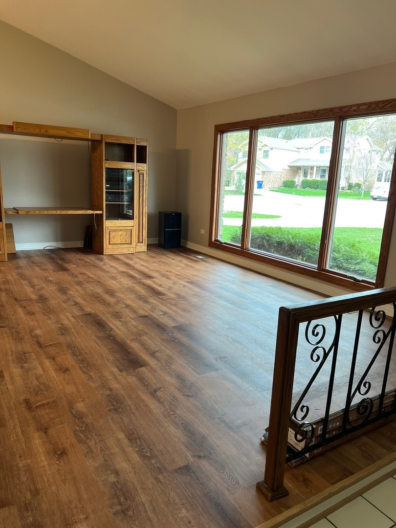 17926 La Haigh Road Homewood, IL 60430 - Photo 5 of 39 Gallery Image 5