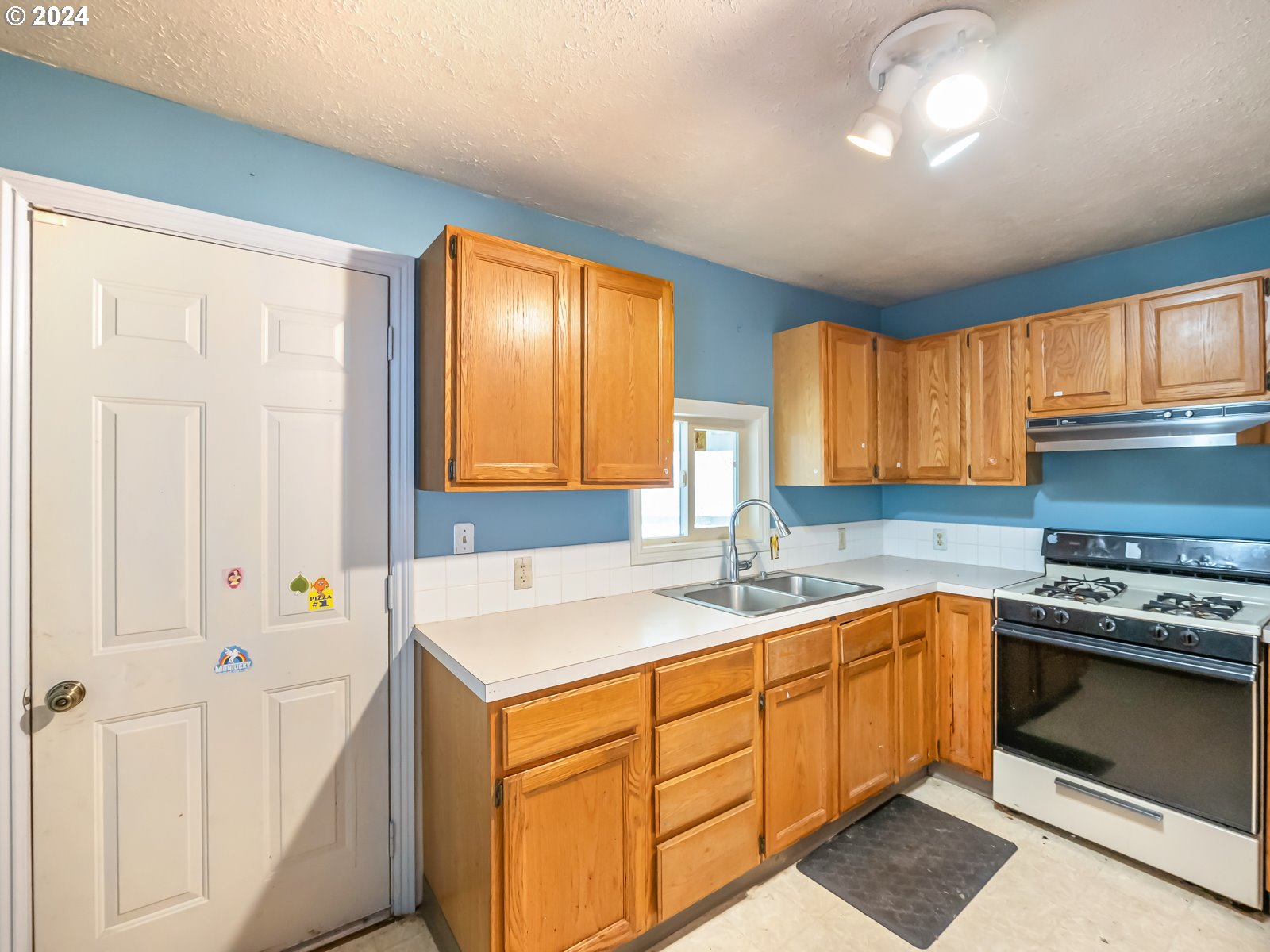 13515 Northwest Germantown Road Portland, OR 97231 - Photo 6 of 27 Gallery Image 6