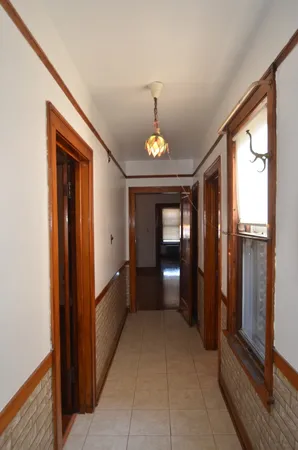 $2,395 | 3352 South Lituanica Avenue, Unit 1, Chicago, IL 60608